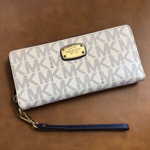 Michael Kors Monogram Wristlet Wallet in Cream and Navy